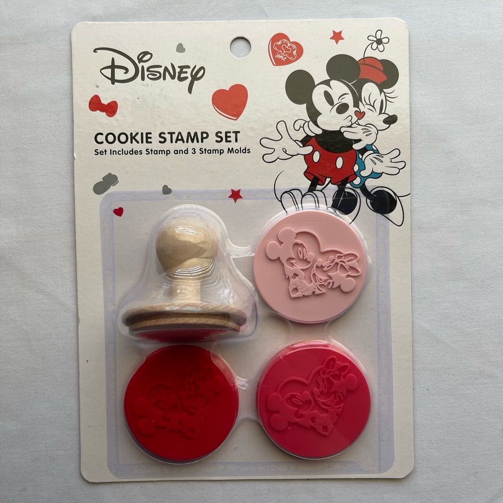 ➷ 5/$25 Minnie & Mickey Disney Love Cookie Stamp Set